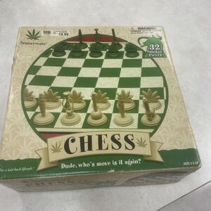 Stonerware Marijuana Chess Set 32 Smokin Pieces COMPLETE - ICUP